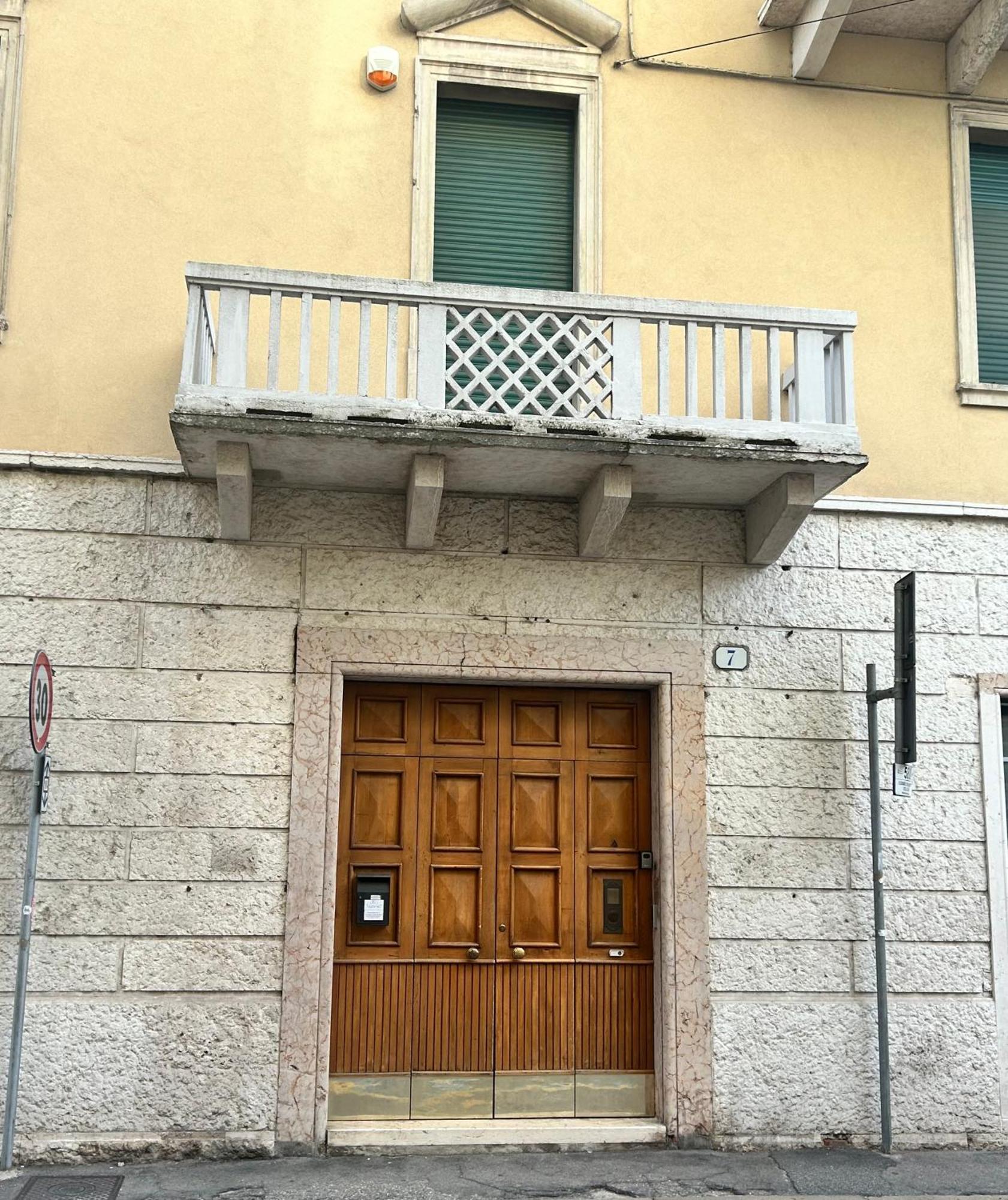 Tezone Seven Apartments Verona Exterior foto