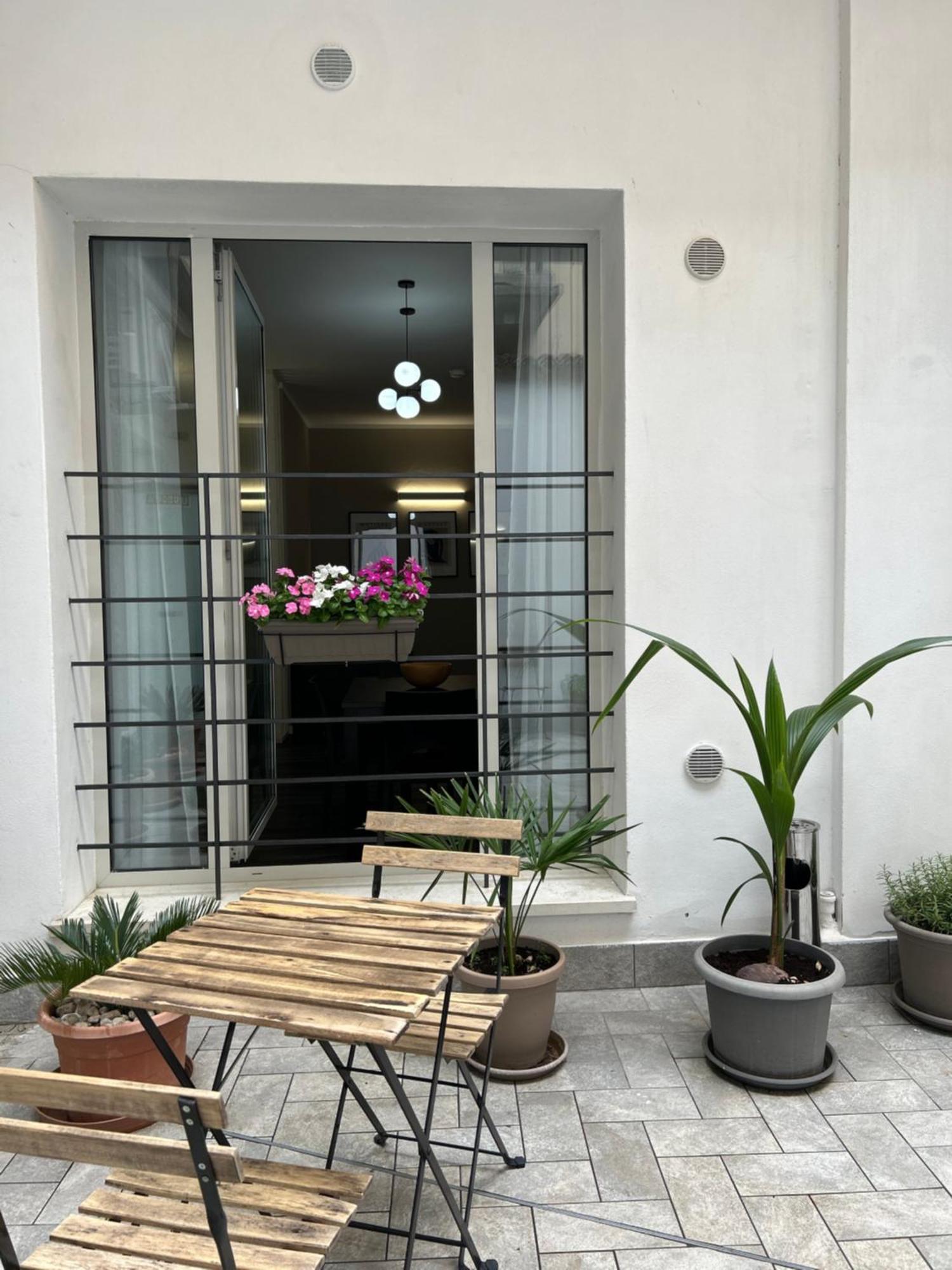 Tezone Seven Apartments Verona Exterior foto
